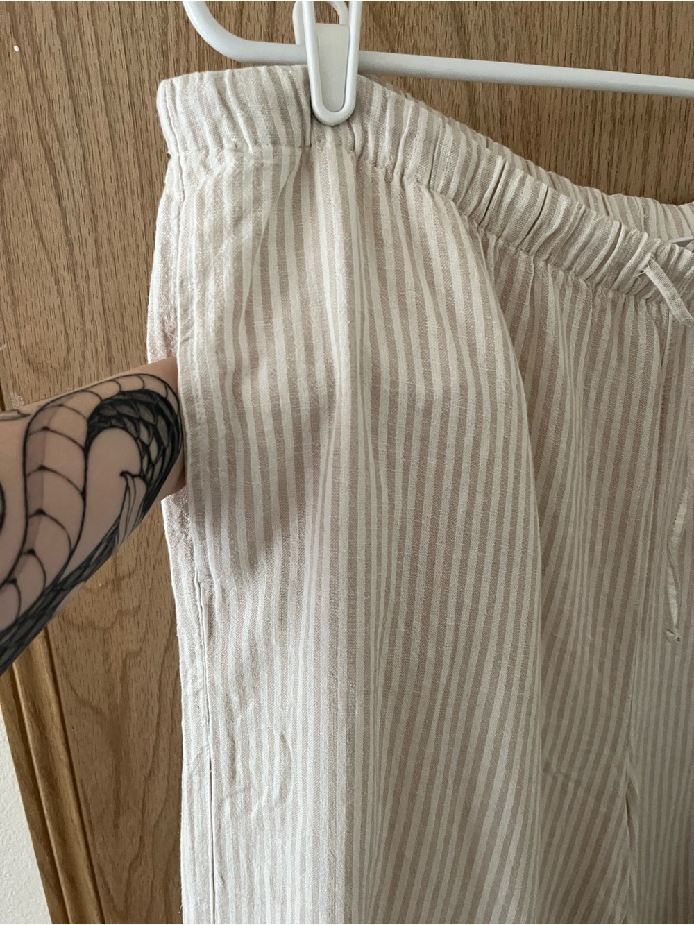 NWT Old Navy High-Waisted Linen-Blend Super Wide-Leg Pants in White Strip - Picture 5 of 13